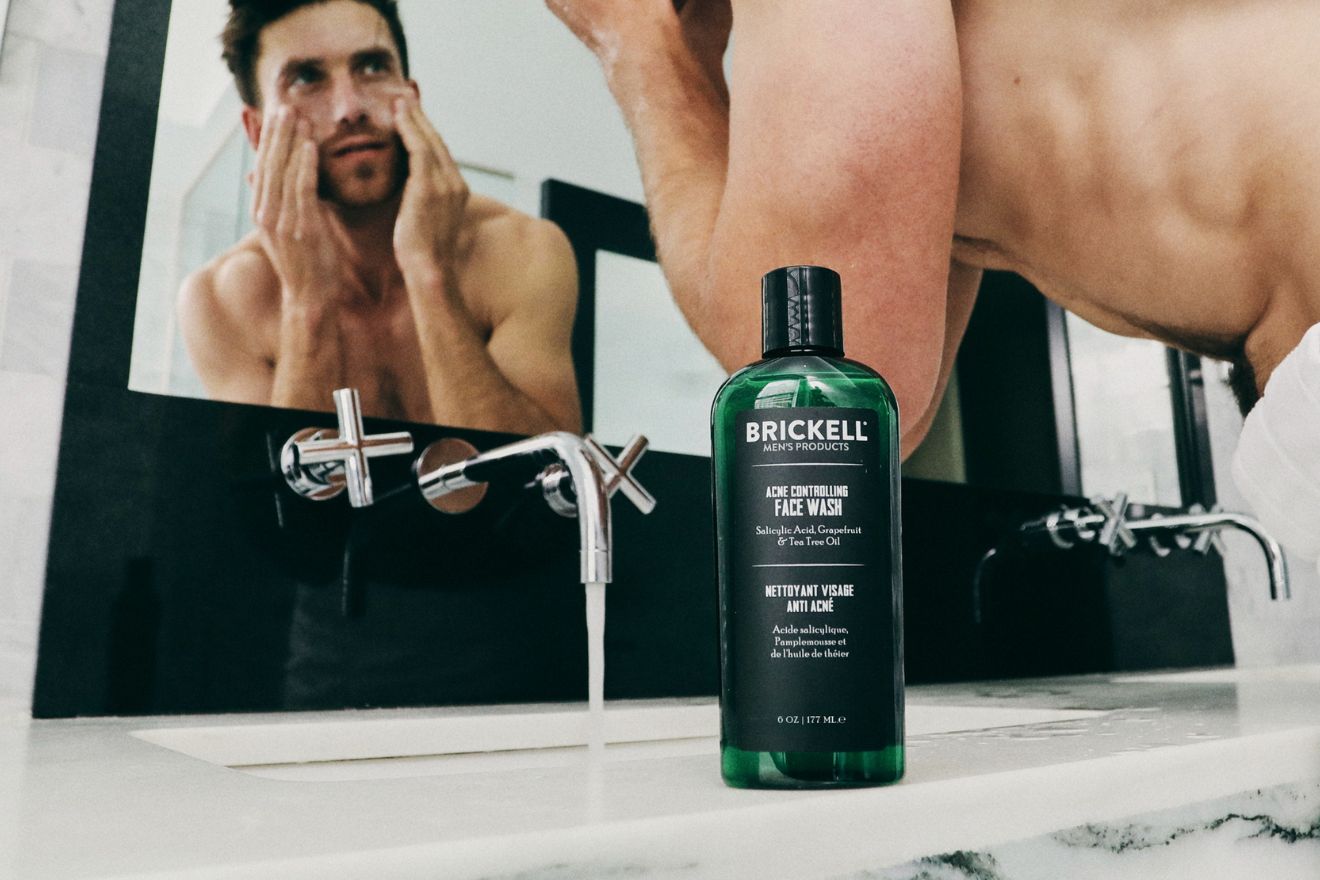 What Causes Chin Acne?